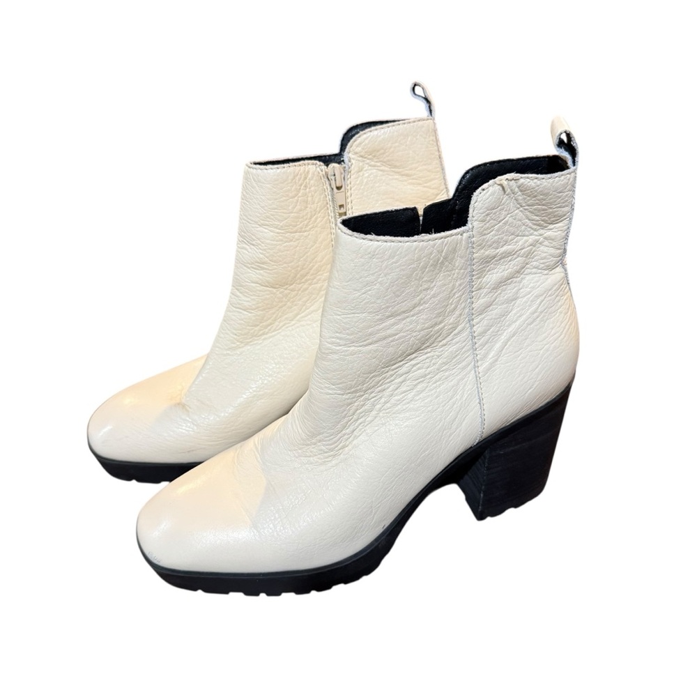 Lucky Brand Cream/ Beige Worrin Square‎ Toe Block Heel Leather Booties Size 9.5